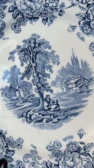 Vintage Allerton’s Kenilworth English 10” Dinner Plate…..no chips or cracks…..makers mark on back is blurry