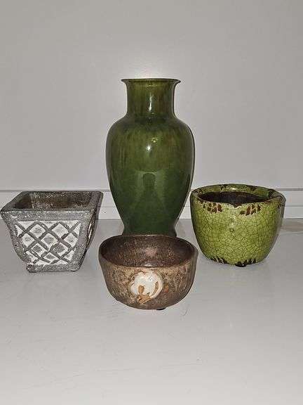Miscellaneous pottery pieces. Green vase is Haeger pottery, cotton bowl is by Oxford candle Company, other two are unmarked.