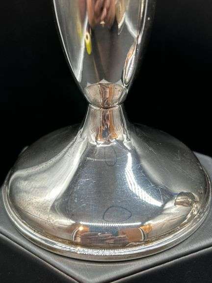 Pair of weighted sterling candlesticks…..511 total grams…..3-3/4” tall