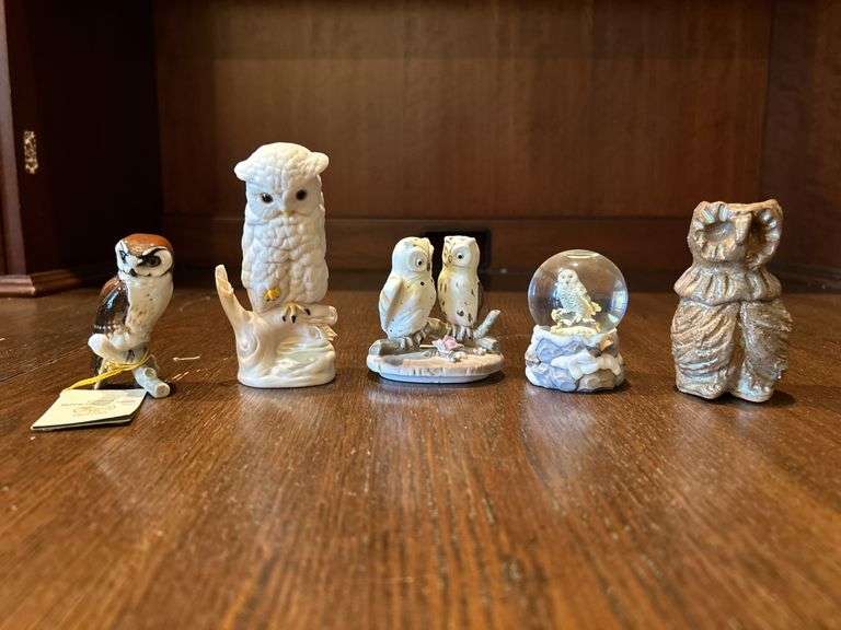 Nice selection of owl home decor…..Lorenz Hutschenreuther, bisque porcelain, mini snow globe image