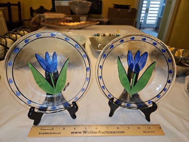 Pair of Kosta Boda Glass Tulipa 7.5” Plates Blue Tulip Hand Painted Signed Ulrica Vallien in like new condition no chips, cracks, or other blemishes...