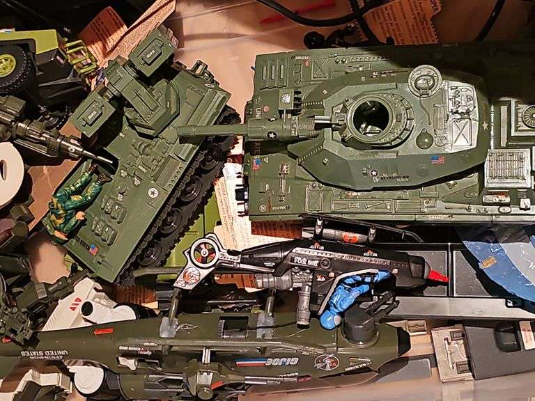 Tub of Star wars, microscope, and desk light.