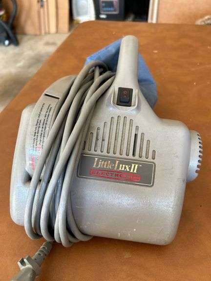 Electrolux Little Lux II Hand Held Vac in working condition
