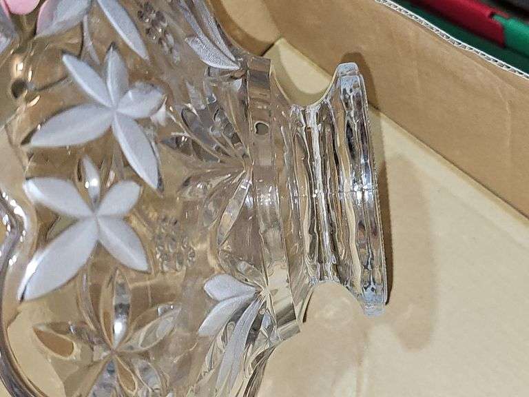 Mikasa floral mist centerpiece footed bowl. Never used has tags and still in box.