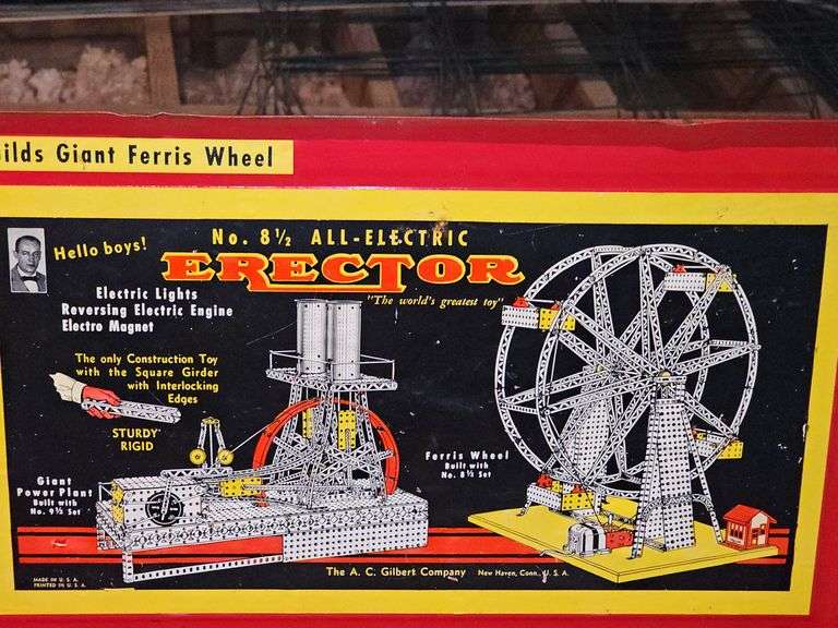 Erector set in metal chest. Cannot verify if all pieces are there or not.