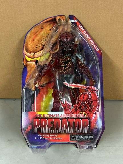 NEW Predator “The Ultimate Alien Hunter - Lava Planet Predator” action figure