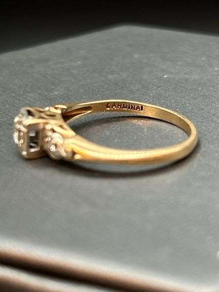Vintage 14K yellow gold wedding ring set…..diamonds are not tested…..size 6-1/2…..4 grams…..marked Cardinal inside band