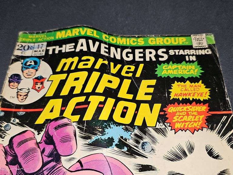 Two comic books. Star wars, the avengers marvel triple action. See all photos for more information.