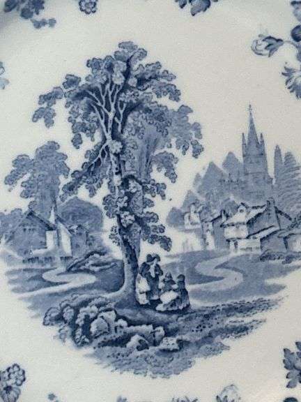 Vintage Allerton’s Kenilworth English 10” Dinner Plate…..no chips or cracks…..makers mark on back is blurry