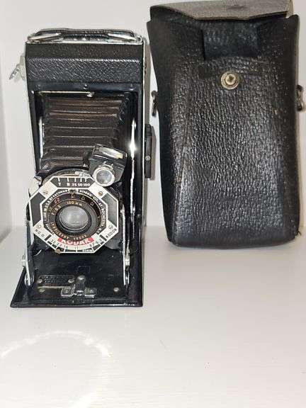 Kodak Six-20 folding camera c.1939-1948