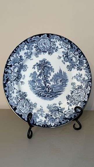 Vintage Allerton’s Kenilworth English 10” Dinner Plate…..no chips or cracks…..makers mark on back is blurry