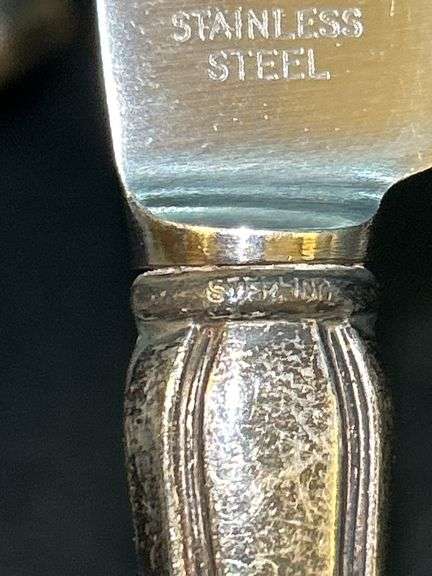 (4) Sterling Dinner Knives with Sterling handle and stainless blade……maker is not visible on back…..needs polished