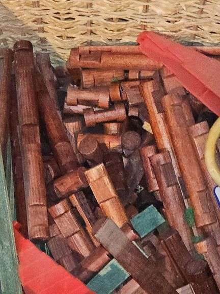 Picnic basket with Lincoln logs.