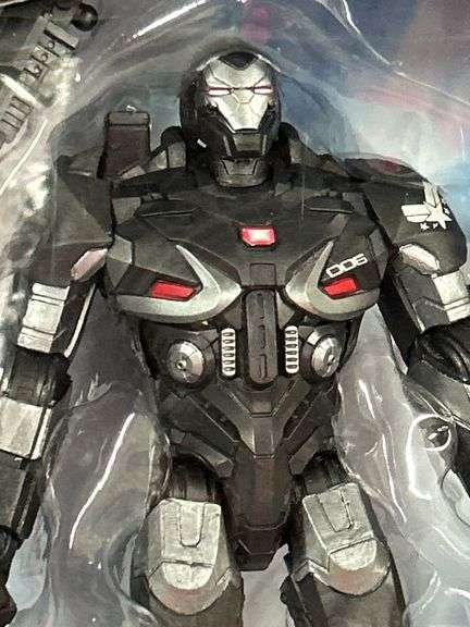 Marvel Legends Series The Avengers MARVEL’s WAR MACHINE action figure with Build A Figure Hulk piece