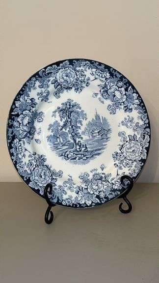 Vintage Allerton’s Kenilworth English 10” Dinner Plate…..no chips or cracks…..makers mark on back is blurry