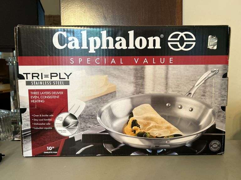 NIB Calphalon Special Value 10” Omelette Pan