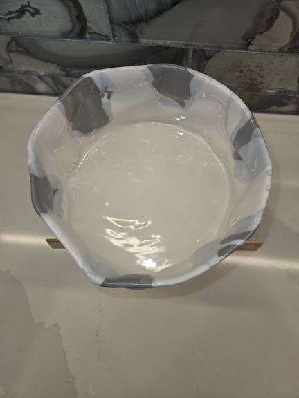 Beautiful Alex Marshall Handmade Stoneware 8" x 4" Round Ripple Bowl in Grey-White Stripe SEE DESCRIPTION FOR DETAILS...