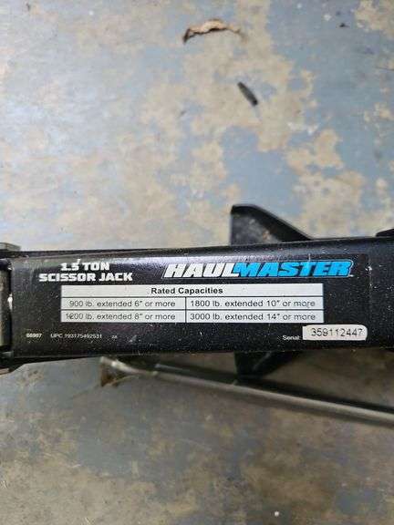 HAULMASTER 1.5 TON scissor jack...