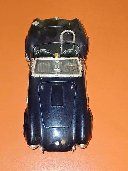 1964 Black Shelby Cobra 427 S/C 1:18 diecast