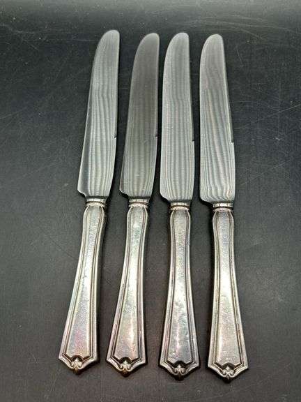 (4) Sterling Dinner Knives with Sterling handle and stainless blade……maker is not visible on back…..needs polished