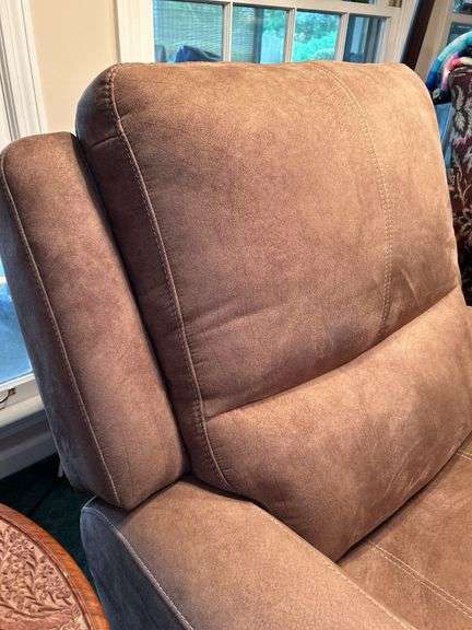 Flexsteel Industries tan microsuede power rocker recliner with adjustable head rest and USB port on side…..in really good condition, only 1 small stain found and chair is fully functional…..37 x 22-1/2 x 19 tall to seat (49 tall overall)