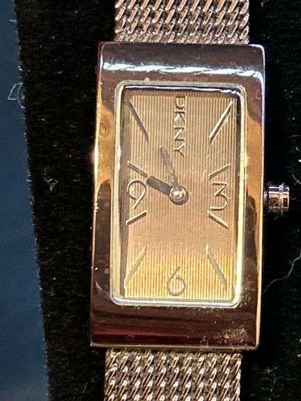 Nice looking DKNY watch with mesh band