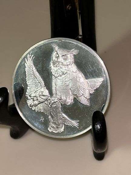 Franklin Mint Sterling Roberts Bird No. 1 Great Horned Owl Medallion…..66.3 grams image