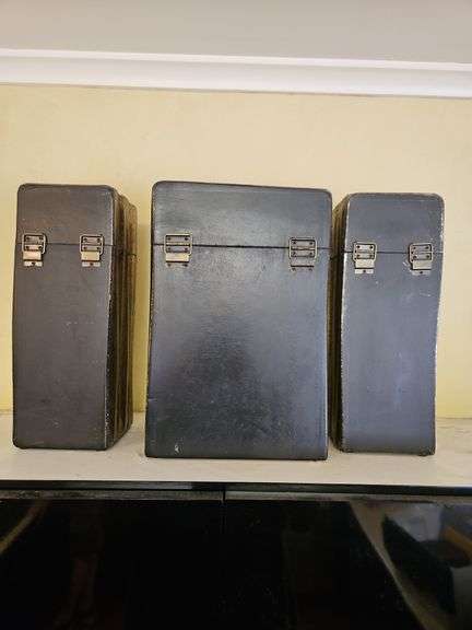 Collection of three gold colored decorative wooden boxes in very good condition SEE DESCRIPTION FOR DETAILS...