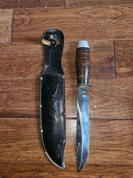 Guttman Cutlery Company (G.C. CO. ITALY) Bowie Knife. Blade is stamped "G.C.Co. Italy" and "Bowie" on the front and "377" on the reverse.