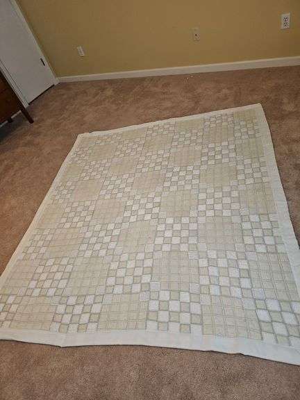Hand stitched vintage quilt. 67x74 in.
