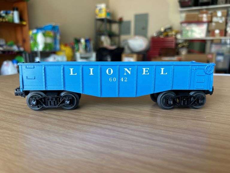 Vintage LIONEL 6042 Blue Long Gondola Postwar Car