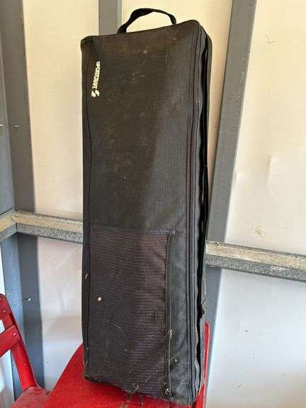 Like new Sportcraft Croquet set with carry bag