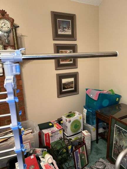 Clothes drying rack…..37w x 57-1/2 tall…..top rack does expand on both ends
