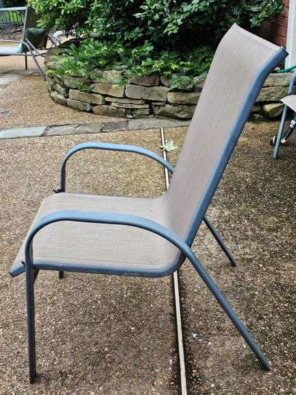 Lawn chair with woven back/seat