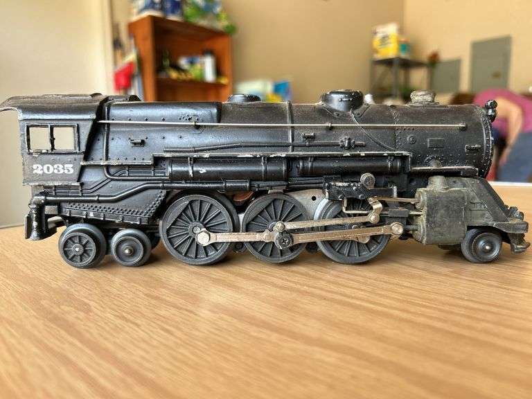 Lionel O GAUGE 2035 Steam Engine…..needs cleaned from being in attic….missing one light…..shows age from being loved by family and friends