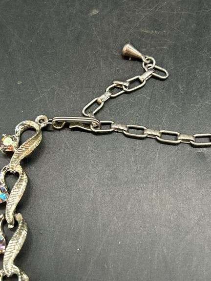 Beautiful vintage silver toned choker with sparkling iridescent stones…..lot 100 is the matching bracelet