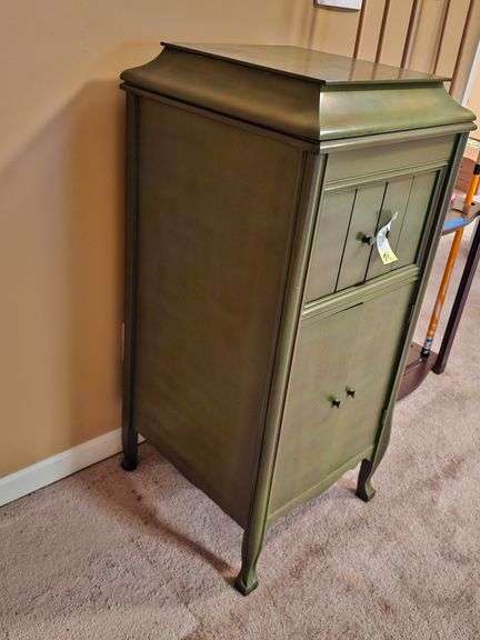 Columbia Grafonola Type H-2 c.1918. Works.