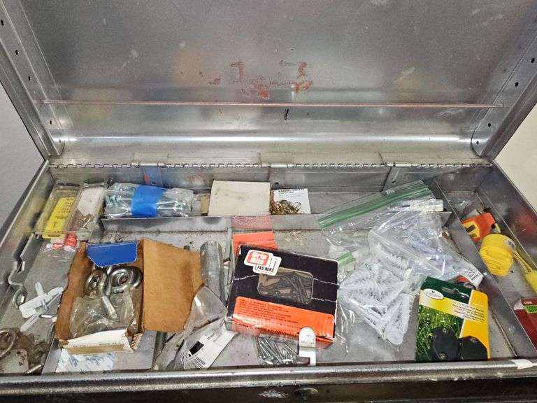 Craftsman tool box and contents. No key.