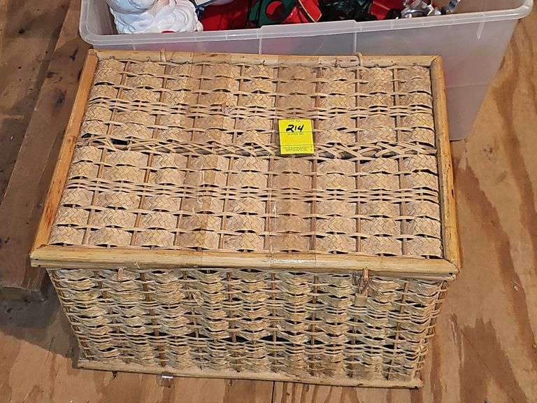 Picnic basket with Lincoln logs.