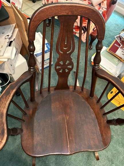 Antique Windsor-style rocking chair…..in great condition….25-1/2 x 15-3/4 deep x 16 tall to seat (34 tall overall)