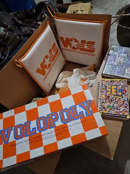 Box of mostly UT Vols items