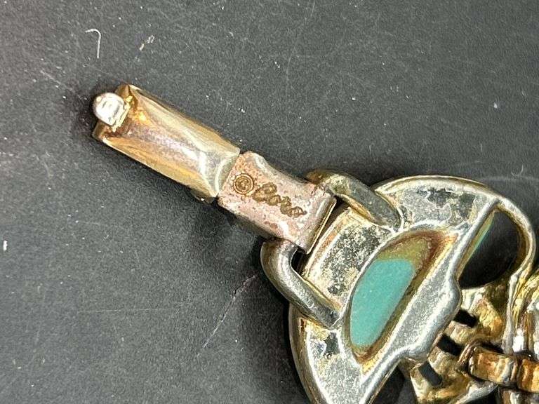 Vintage matching vintage coro goldtone necklace and bracelet…..there is 1 clip-on earring and if other is found, will include