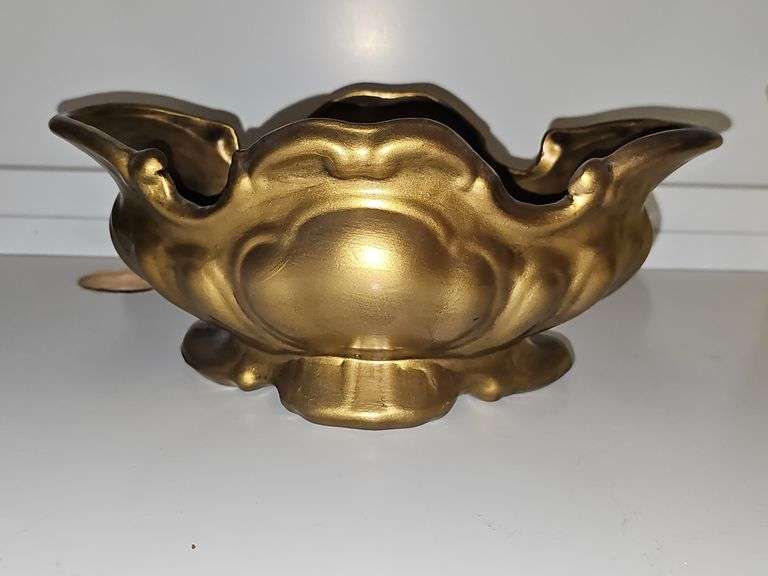 17-in shallow bowl, 8 in tall gold lamp with no shade, 11 in gold planter.