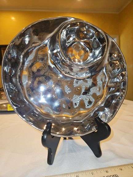 Pampa Bay Thin & Simple Round Chip and Dip Bowl in excellent used condition...