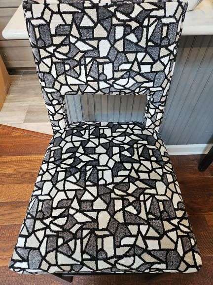 Beautiful Like New Heckman upholstered barstool 20" w x 19" seat d x 16" seat back h x 29" seat h x 44" total h...
