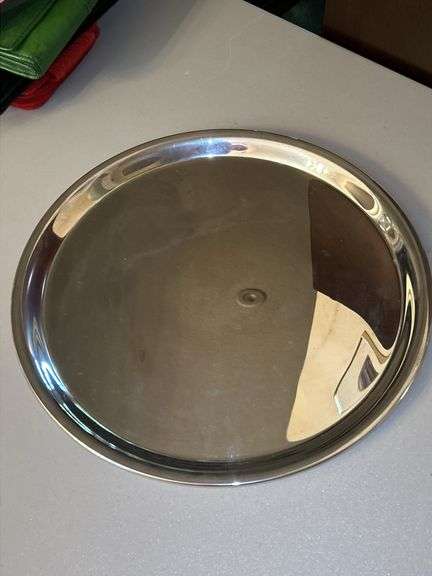 Very nice selection of silverplate items……compote, 2 small bowls, medium-sized bowl, rose bowl(?), and round serving tray
