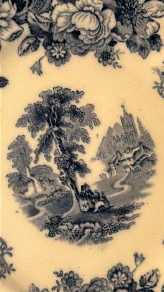 (2) Vintage Allerton’s Kenilworth English 8” Salad Plate…..no chips or cracks…..makers mark on back is blurry, as well as pattern