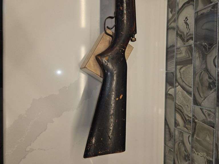 Vintage Savage Arms Corporation Springfield Model 15 Bolt Action 22 cal. Rifle...