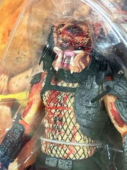 NEW Predator “The Ultimate Alien Hunter - Viper Predator” action figure