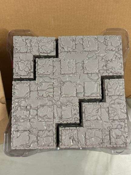 HATE 3-D Plastic Plateaus for Noble Knight Games